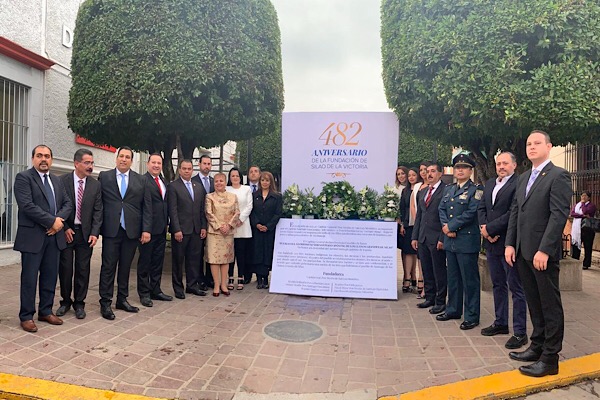 5316C661-1F02-4273-8894-FA651A664504