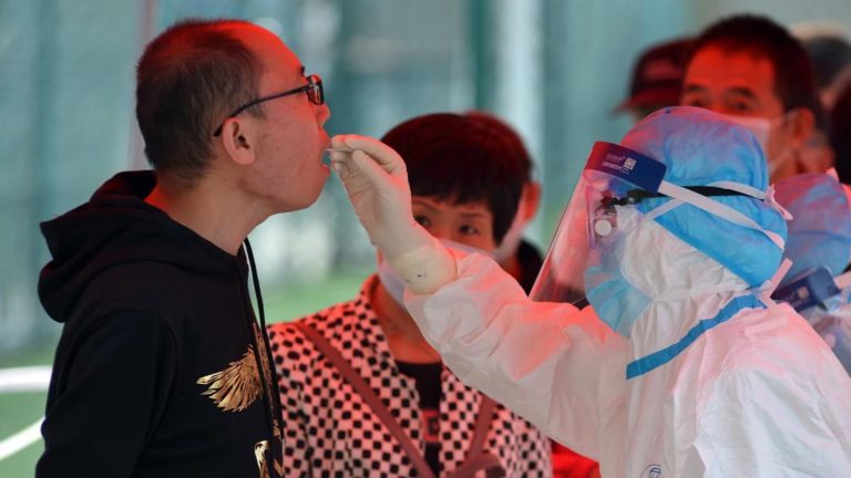 Reportan brote de metaneumovirus humano en China; expertos llaman a la calma
