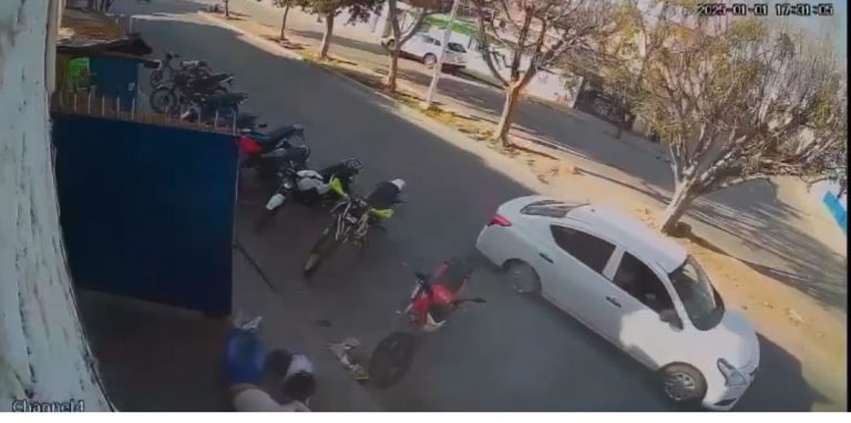 Registran en video el ataque a marisquería que dejó 3 personas muertas