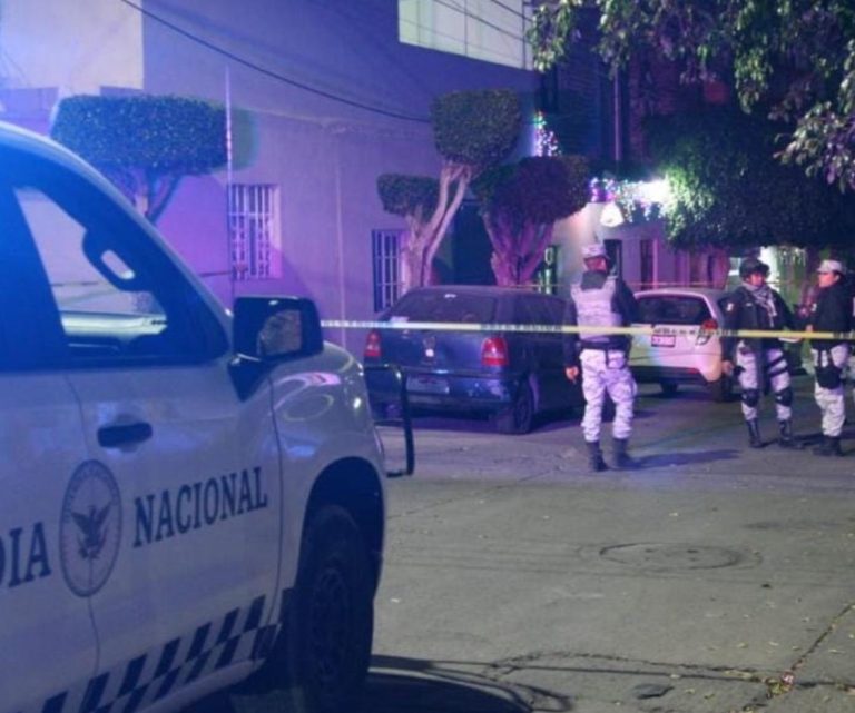 Hombre se debate entre la vida y la muerte tras ser atacado por motosicarios
