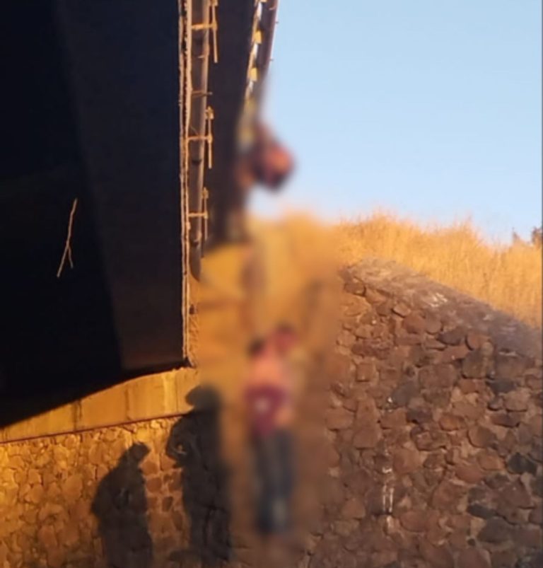 “Cuelgan” cuerpos de tres hombres en puente de Salamanca