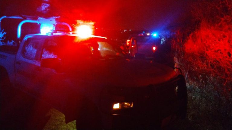 Accidente de motocicleta deja dos jovenes muertos y uno herido