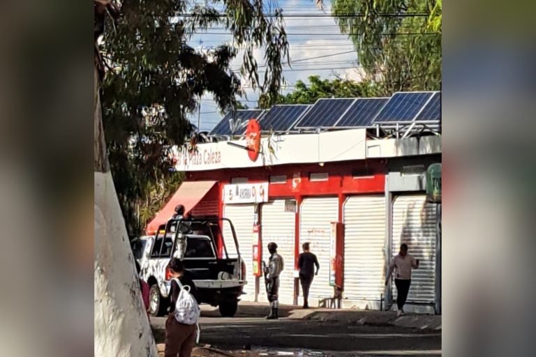 Matan a hombre dentro de tienda de abarrotes en La Calesa