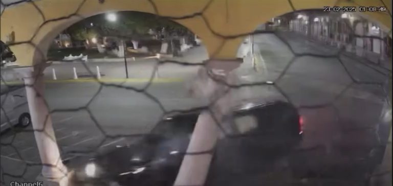 Difunden video del choque contra pilar del portal del jardín de Cortazar