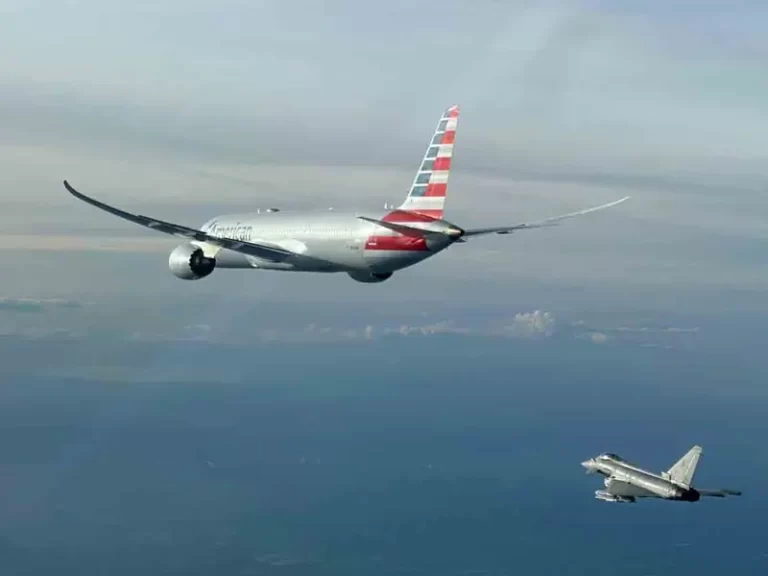 Por amenaza de bomba desvían vuelo de American Airlines; aviones de combate lo escoltan hasta Roma
