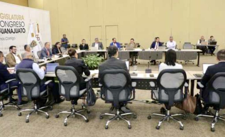Revisan propuestas en materia de protección a periodistas y combate a motorratones