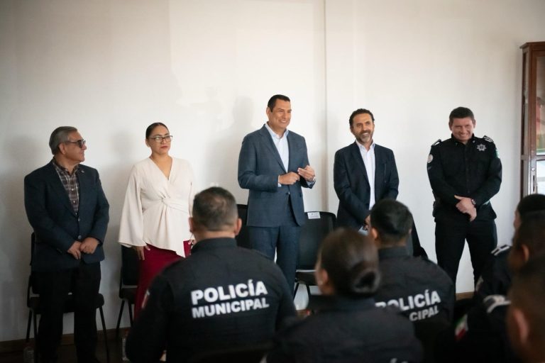 Reconoce Alcalde Mauricio Trejo el mérito de elementos de la Policía