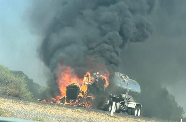 Explota pipa en la Salamanca – Celaya