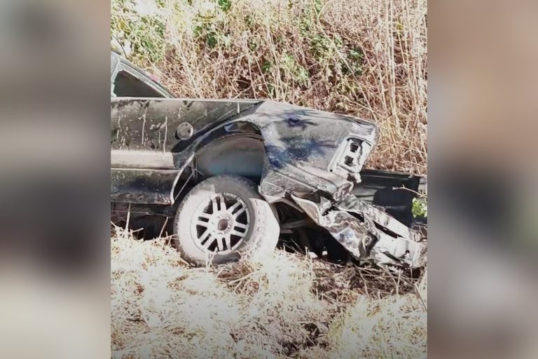 Trágico accidente entre dos camionetas deja un menor fallecido y 4 lesionados