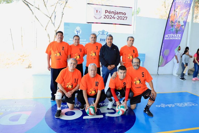 Celebran primer torneo regional de cachibol de adultos mayores en Pénjamo