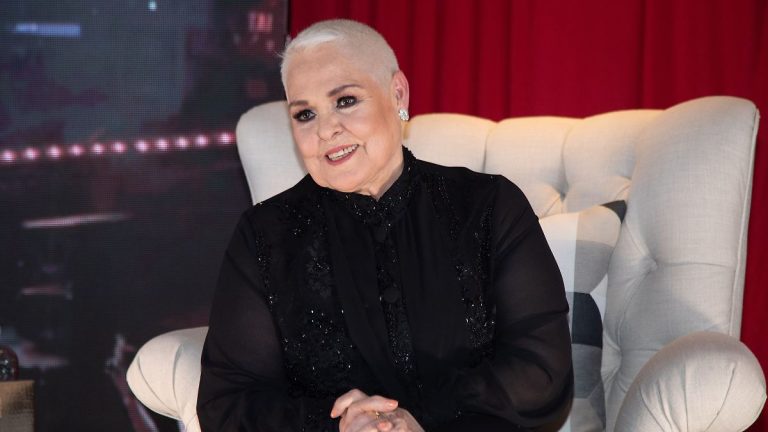 Hospitalizan a Lupita D’Alessio