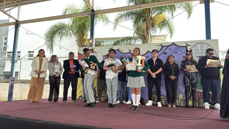 Más de 300 estudiantes brillan en las eliminatorias de Expresión Oral