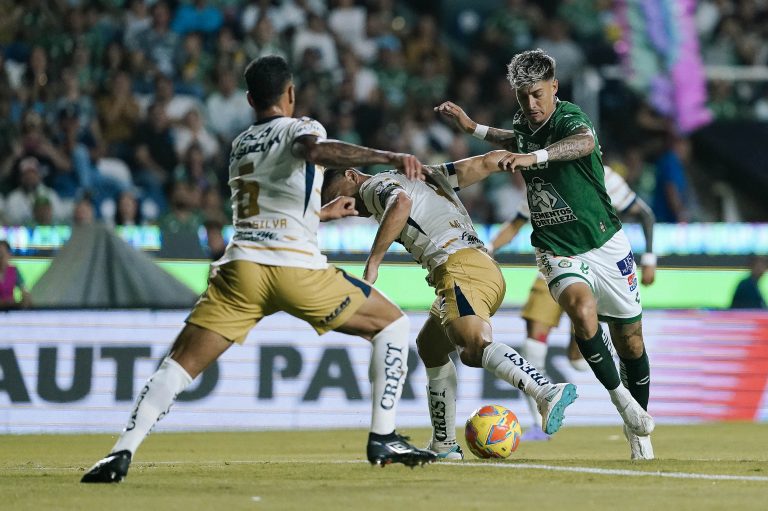 Pumas propina tercer derrota al hilo del León