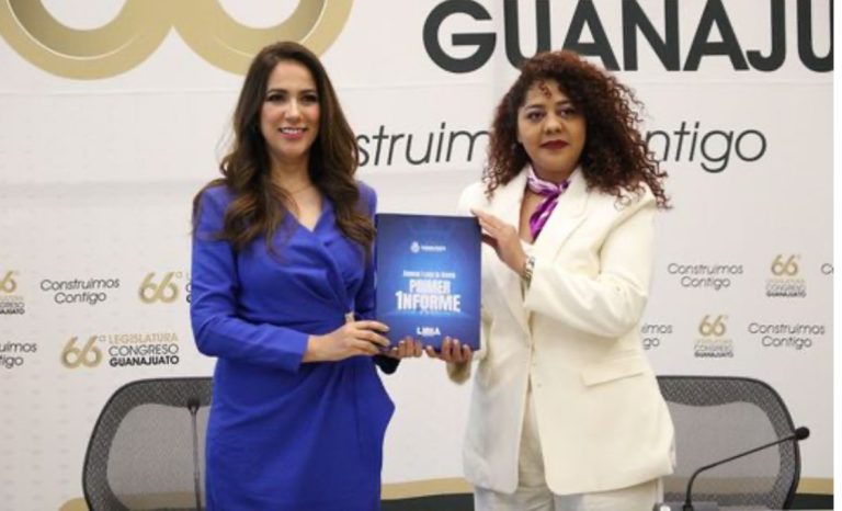 Recibe la presidenta del Congreso del Estado el 1er. Informe de Gobierno