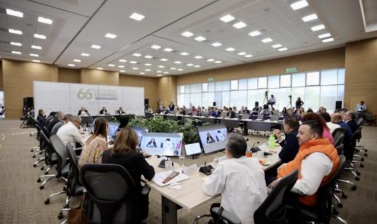 Profundizan diputadas y diputados sobre el crecimiento económico, turístico y el campo