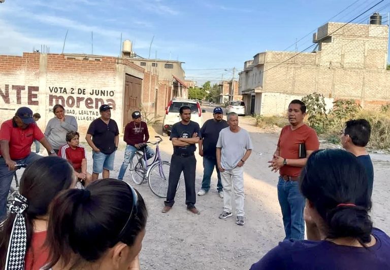 Vecinos piden urbanización de sus calles