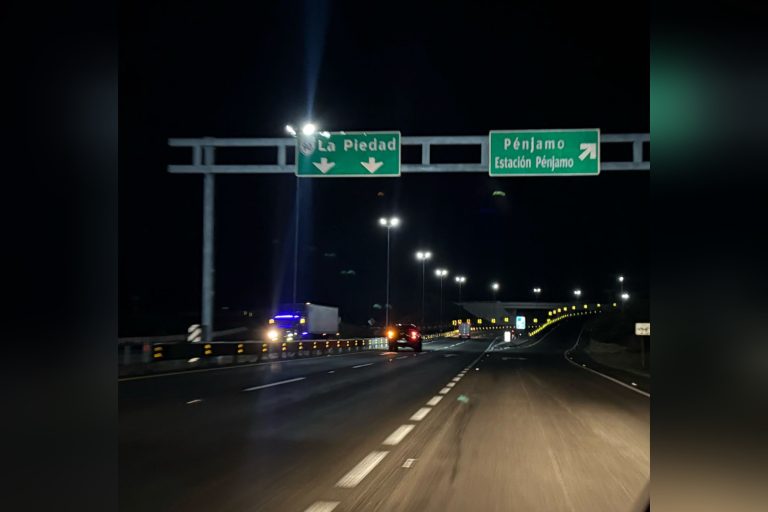 Despejan la carretera federal 1110 tras narcobloqueos