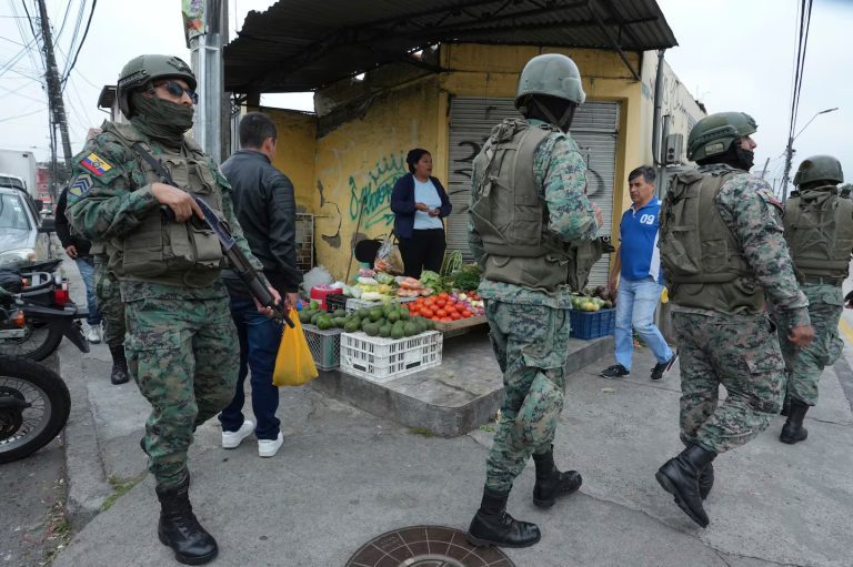 Ecuador en ‘alerta máxima’ por posible atentado de sicarios mexicanos a Noboa