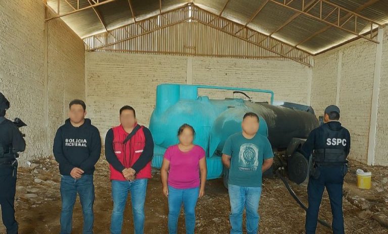 Autoridades federales y estatales aseguran 50 mil litros de hidrocarburo ilegal