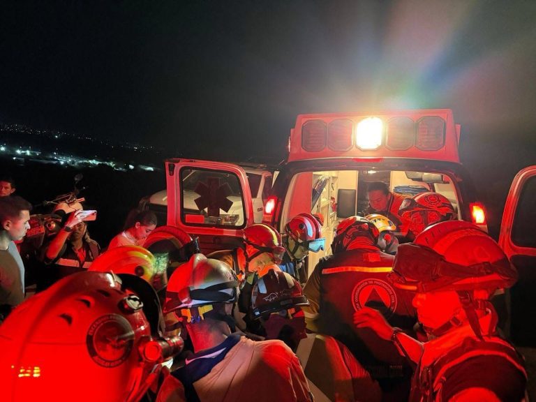 Cae adolescente de un cerro en Purísima