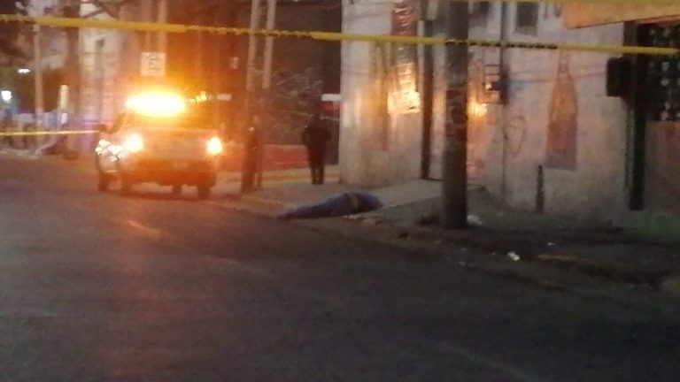 Asesinan a dos hombres en León
