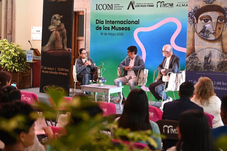 Inauguran exposiciones por el día de los museos
