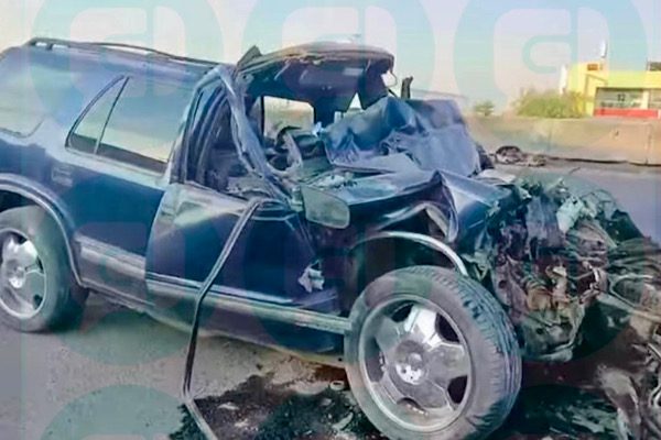 Muere automovilista en fuerte accidente