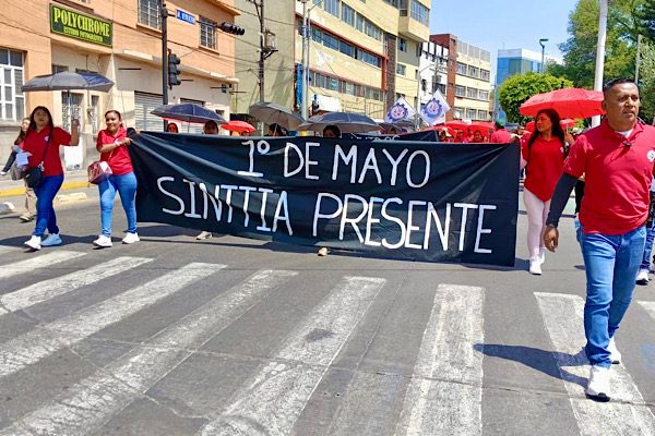 Piden trabajadores de la industria automotriz mejores condiciones laborales