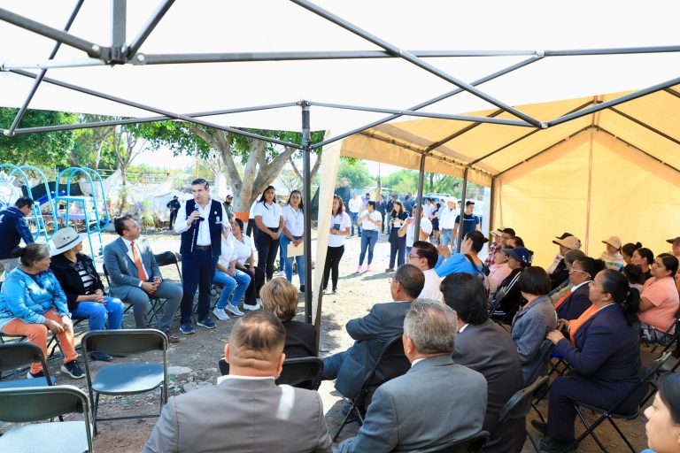 Impulsan activación física de los 9 grupos de desarrollo de Red Móvil de Cortazar