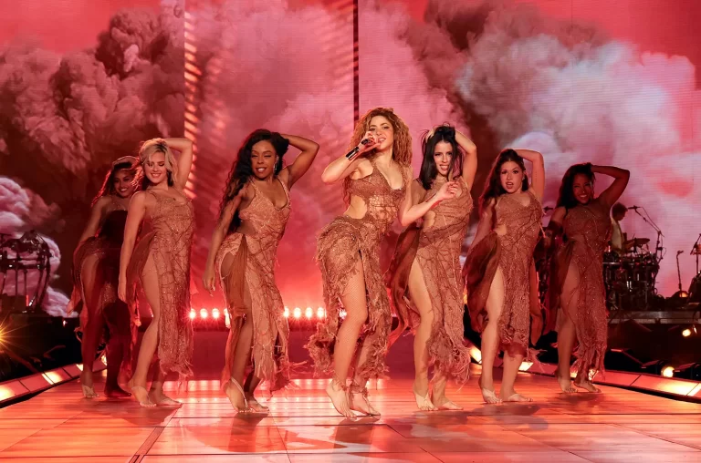 Shakira se corona como la artista más taquillera del mundo en 2025