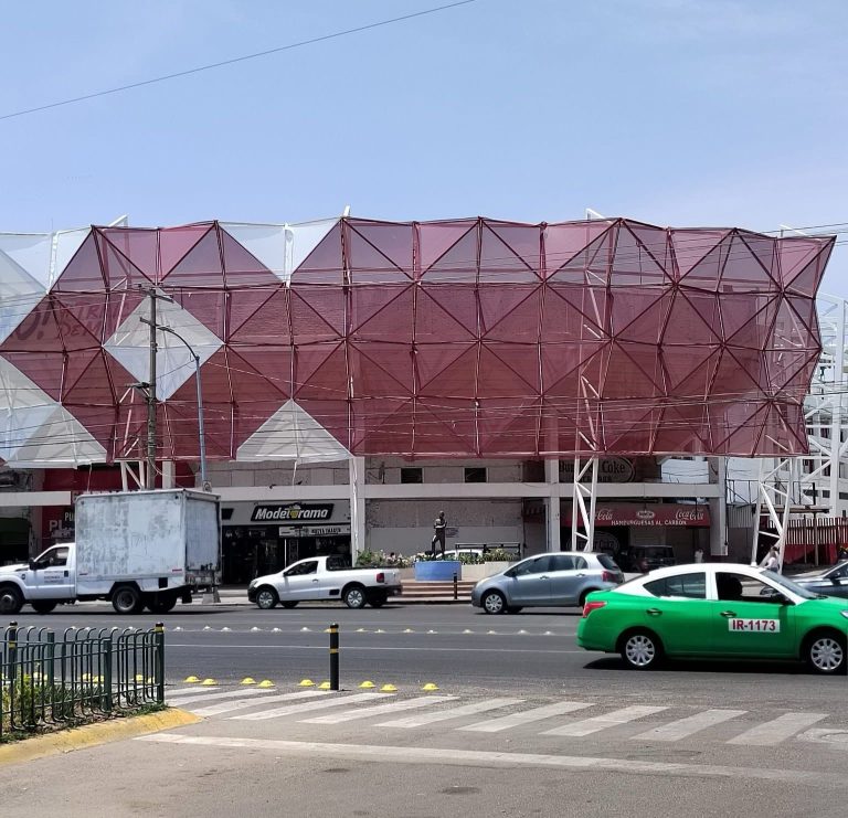 Roban oficinas del Estadio Sergio León Chávez