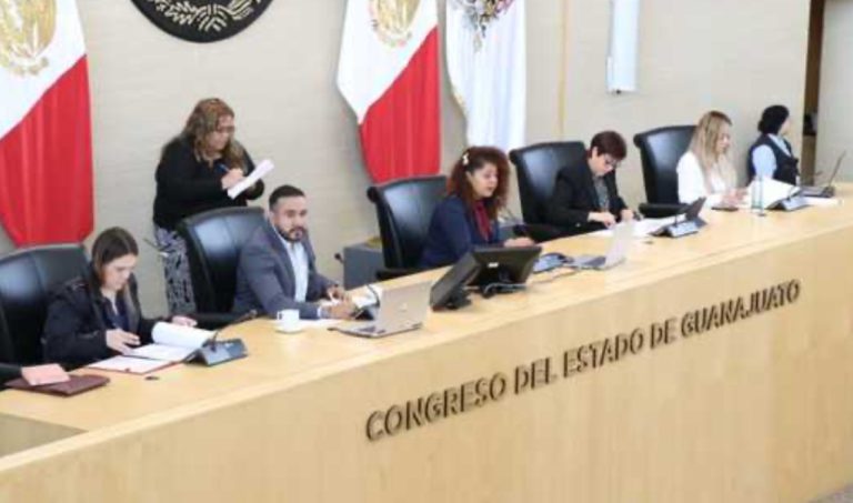 Sesiona el Pleno del Congreso del Estado