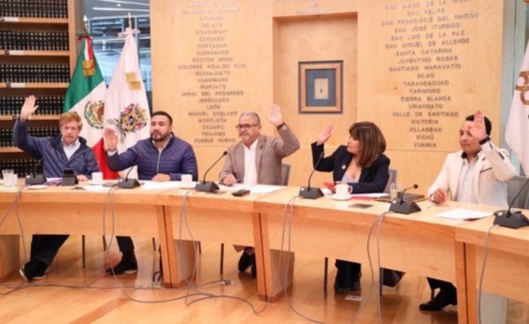 Dan trámite a diversas iniciativas de reforma a la norma municipal