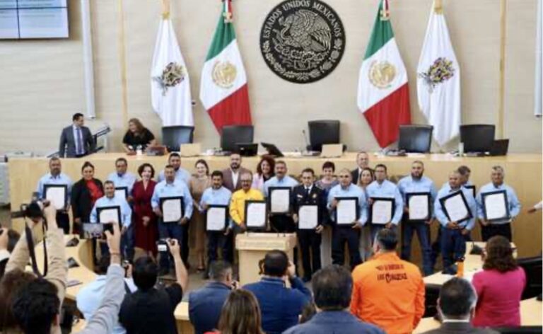 Reconocen a brigadistas por su labor y otorgan reconocimiento póstumo a Bulmaro Tinajero