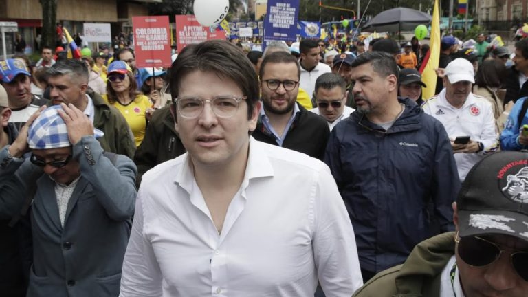 Atentan contra Miguel Uribe, aspirante a la presidencia de Colombia; está herido de gravedad