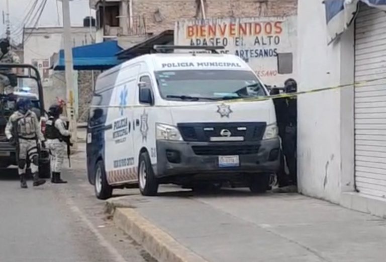 Ataque armado en taller de motocicletas deja un muerto y dos heridos