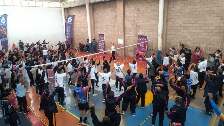 Reconocen a adultos mayores de San José Iturbide, San Luis de la Paz y Dr. Mora como ganadores del torneo regional de cachibol
