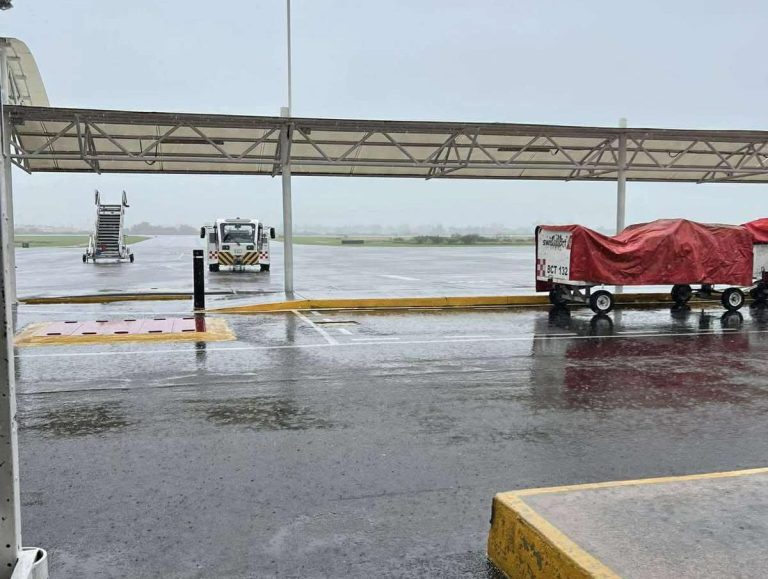 Aeropuerto Internacional de Guanajuato suspende operaciones por mal clima