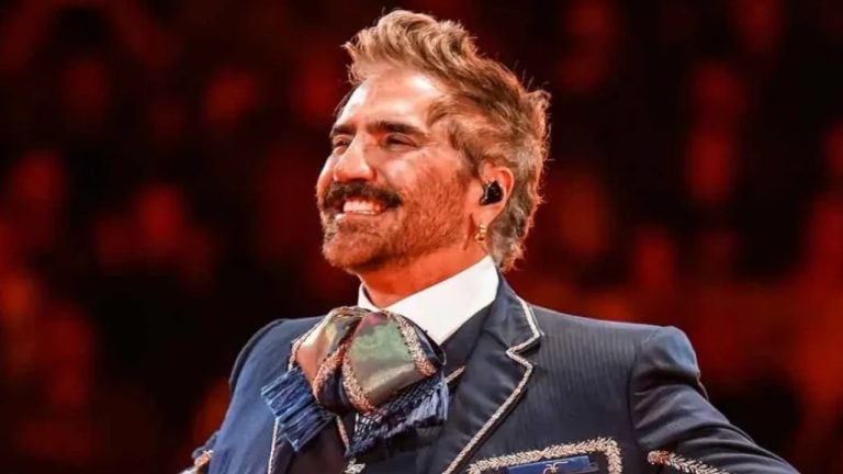 Alejandro Fernández casi es deportado tras altercado con patrulla en Miami