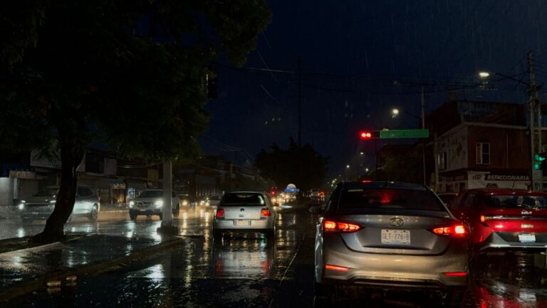 Lluvia intensa y tormenta eléctrica provocan estragos en Irapuato