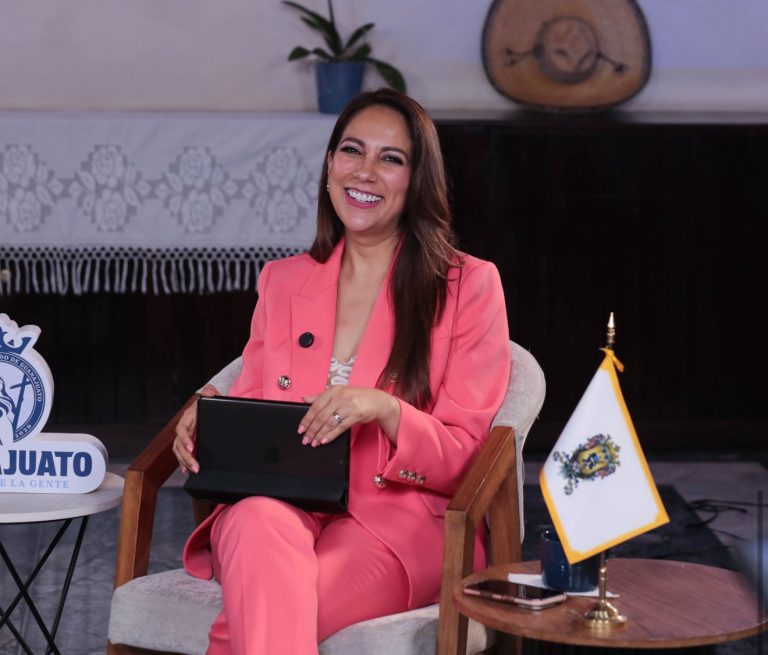 Ofrece Gobernadora respaldo a personas afectadas por inundaciones en Ocampo