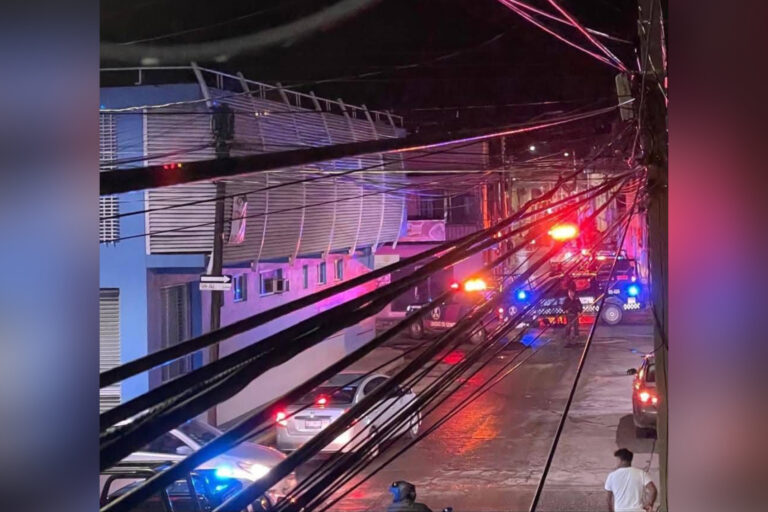Mujer pierde la vida tras ser atacada a balazos en bar “Zapata Jones”