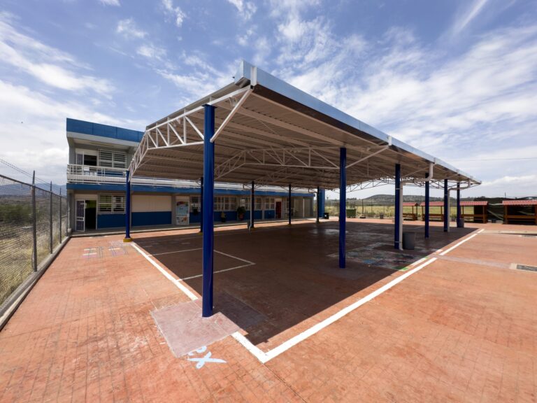 Destina Gobierno de la Gente cerca de 750 mdp para techados y obras de infraestructura educativa