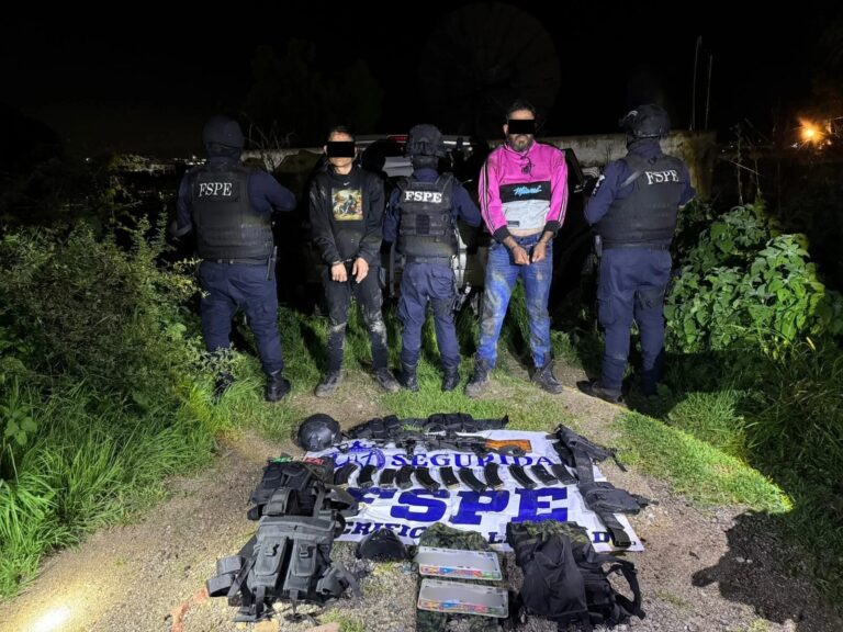 Rescata FSPE a joven privado de la libertad y asegura a 3 personas armadas tras persecución de Irapuato a Guanajuato capital