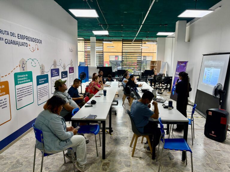 Impulsan proyectos en Casa del Emprendimiento