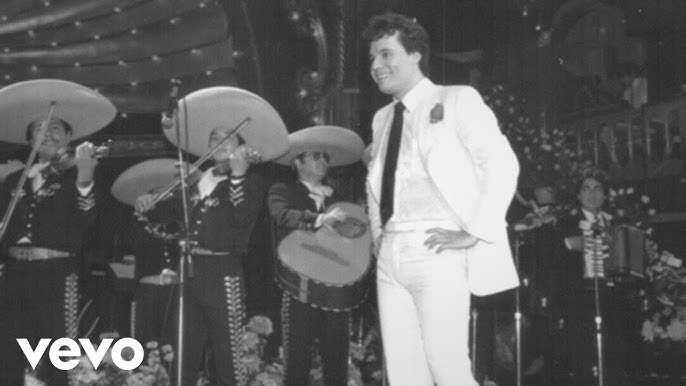 Juan Gabriel revive con un tema inédito: “Nunca había amado así”