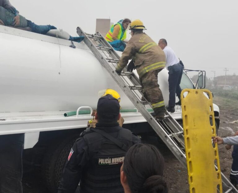 Se intoxican hombre y mujer adentro de pipa