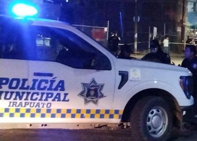 Detienen a 4 sujetos con bolsas negras y equipo táctico