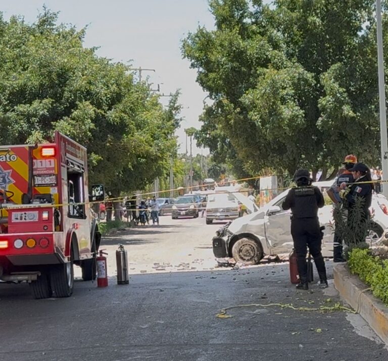 Maquinista de Ferromex sigue atrincherado tras accidente en Irapuato; suma más de 30 horas sin bajar de la locomotora
