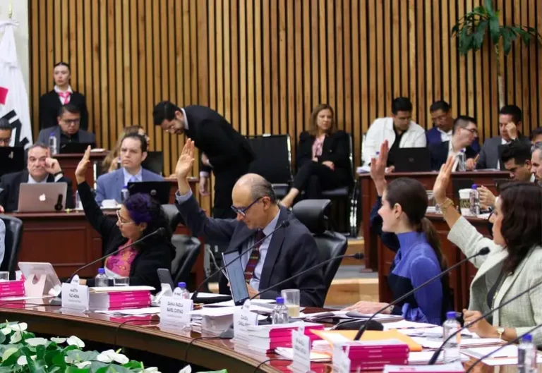 Institutos electorales de Yucatán y Zacatecas en ‘semáforo rojo’ por falta de recursos
